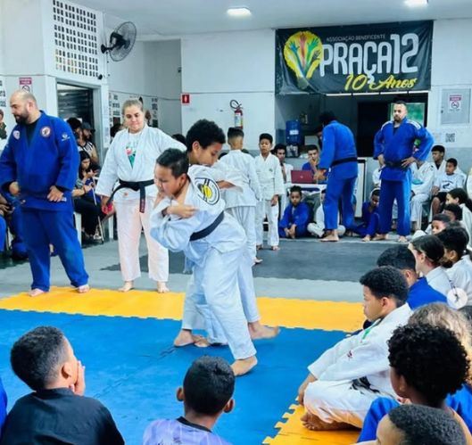 Associação Praça 12